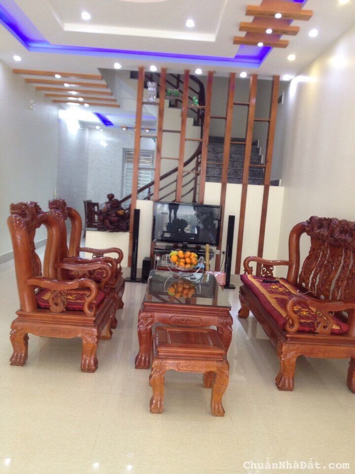 Bán nhà 4 tầng mặt đường Lạc Long Quân, Khai Quang, Vĩnh Yên, Vĩnh Phúc. Lh: 0986934038 Bán nhà 4 tầng mặt đường Lạc Long Quân, Khai Quang, Vĩnh Yên, Vĩnh Phúc. Lh: 0986934038