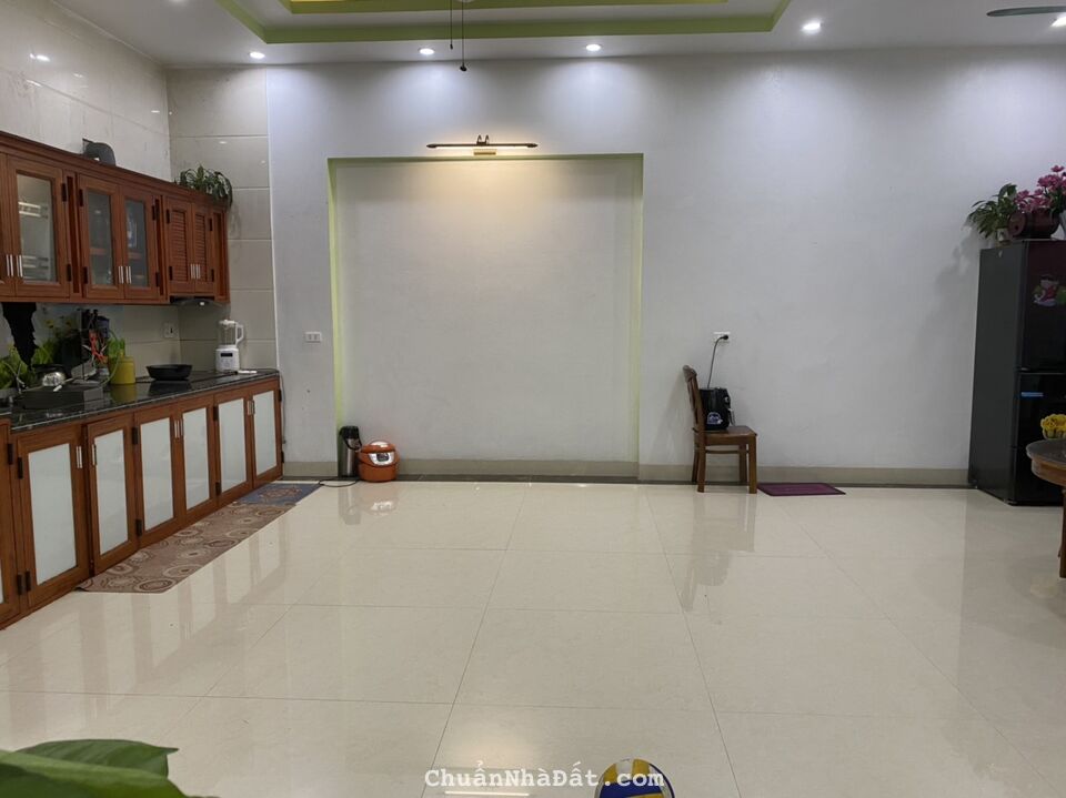 Bán căn shophouse VCI mặt đường 52m đã có sổ tại Định Trung, Vĩnh Yên. Lh: 0986934038