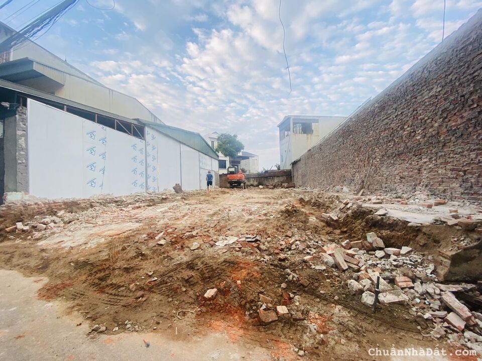 Bán đất rộng xây kho tại băng 2 Tôn Đức Thắng, Thanh Giã, Khai Quang, Vĩnh Yên, Vĩnh Phúc. Bán đất rộng xây kho tại băng 2 Tôn Đức Thắng, Thanh Giã, Khai Quang, Vĩnh Yên, Vĩnh Phúc.