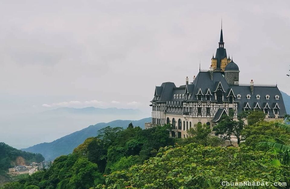 Bán đất thương mại dịch vụ thị trấn Tam Đảo, huyện Tam Đảo, Vĩnh Phúc. Lh: 0986934038