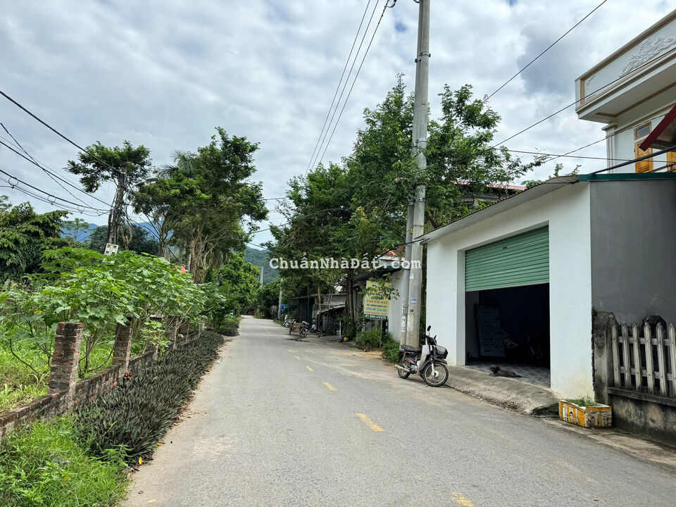 Bán đất rộng 400m2 tại trục chính đi Tây Thiên, Đại Đình, Tam Đảo, Vĩnh Phúc Bán đất rộng 400m2 tại trục chính đi Tây Thiên, Đại Đình, Tam Đảo, Vĩnh Phúc