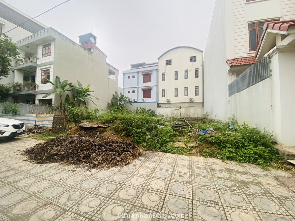 Bán 180m2 đất rộng vị trí đẹp tại Chùa Hà, Vĩnh Yên, Vĩnh Phúc. Lh: 0986934038