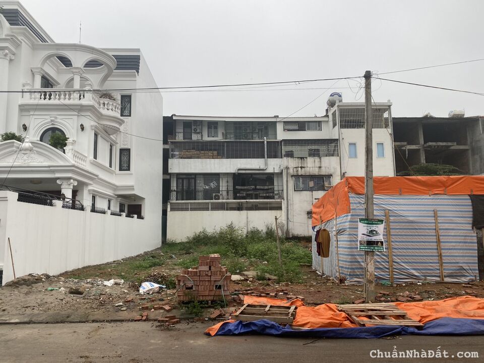 Bán hai ô đất liền nhau mỗi ô 217m2 đất biệt thự Chùa Hà Tiên, Liên Bảo, Vĩnh Yên. 