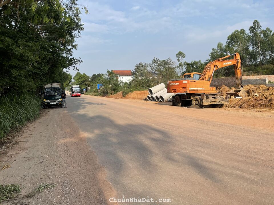 Bán đất hai mặt tiền mặt đường 310 full thổ cư thôn Quế, Hướng Đạo, Tam Dương, Vĩnh Phúc.