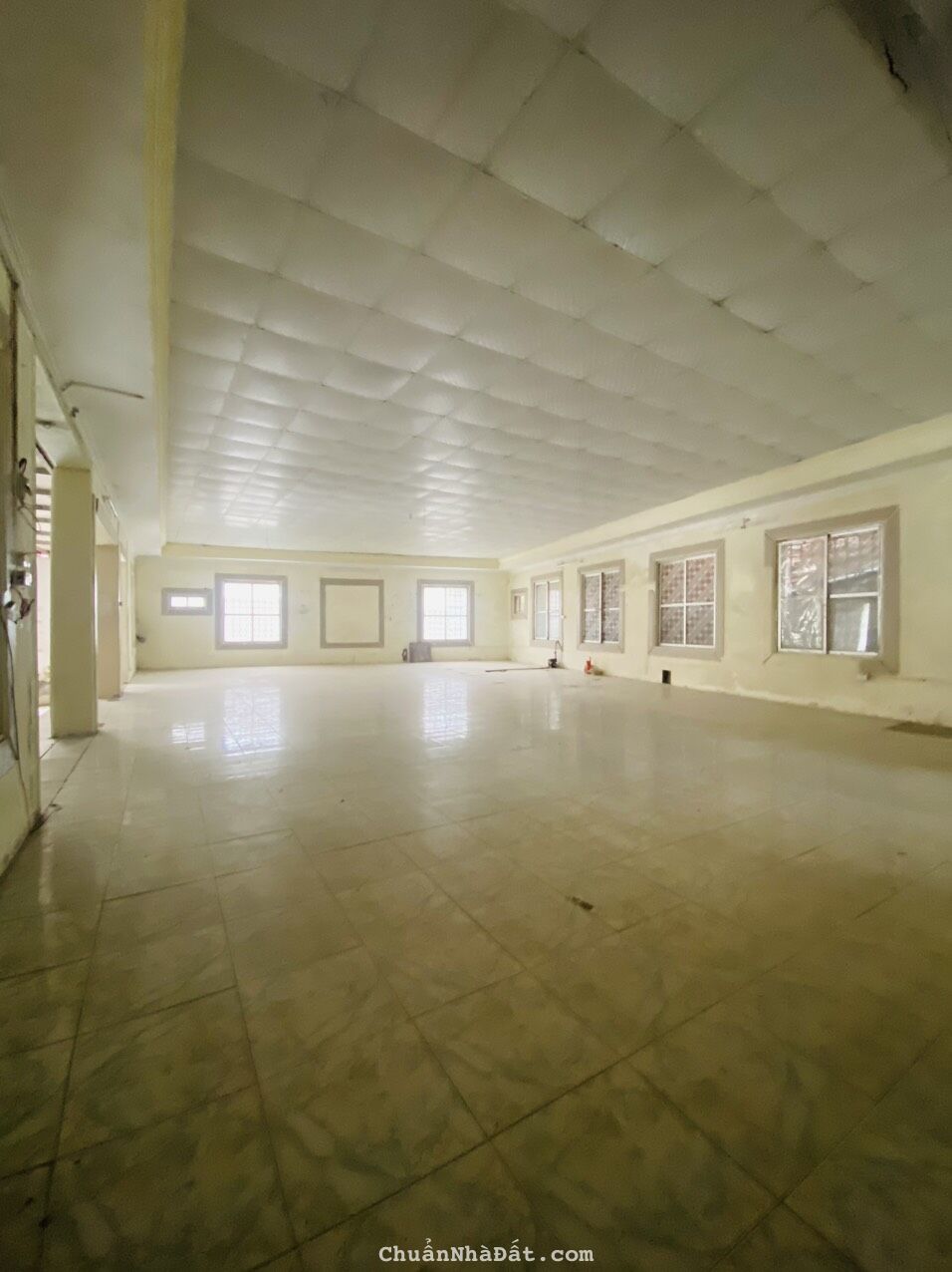 Bán đất có sẵn nhà xưởng tại băng 2 đường Nguyễn Viết Tú, Định Trung, Vĩnh Yên