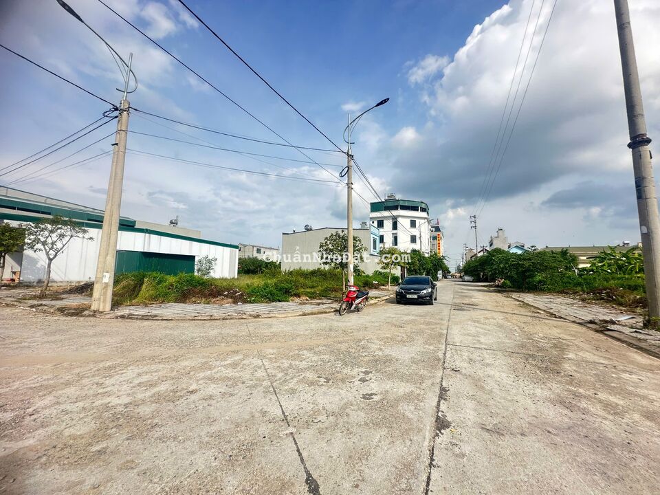 Bán đất đấu giá băng 3 Tôn Đức Thắng, Thiện Kế, Bình Xuyên, Vĩnh Phúc. Lh: 0986934038