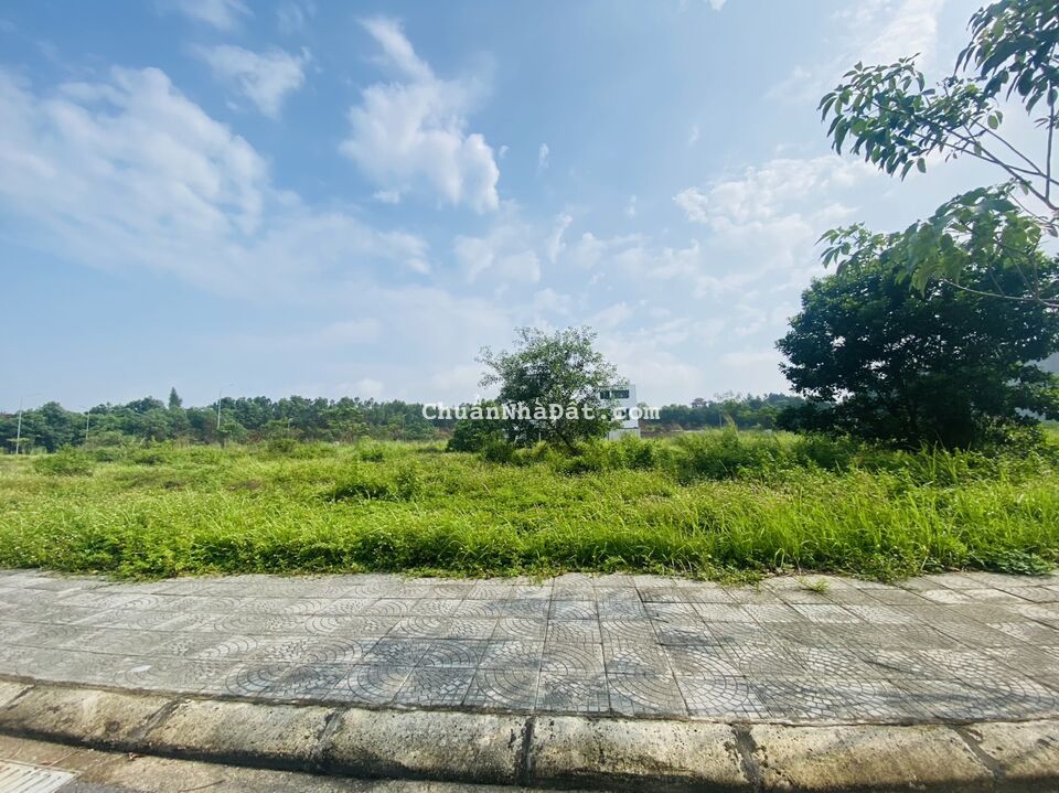 Bán đất mặt QL2B khu đô thị Park Hill Thành Công , Định Trung, Vĩnh Yên. Lh: 0986934038