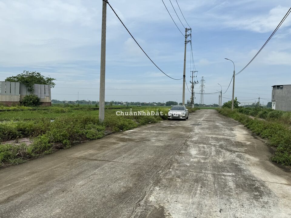 Bán đất phân lô quy hoạch đường 13,5m tại Đồng Cái Ngang, Hợp Thịnh, Tam Dương, Vĩnh Phúc.