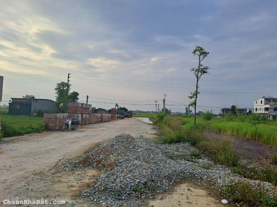 Bán đất mặt đường 27m khu đấu giá Đồng Đống Lâu, Thanh Vân, Tam Dương, Vĩnh Phúc. Lh: 0986934038 Bán đất mặt đường 27m khu đấu giá Đồng Đống Lâu, Thanh Vân, Tam Dương, Vĩnh Phúc. Lh: 0986934038