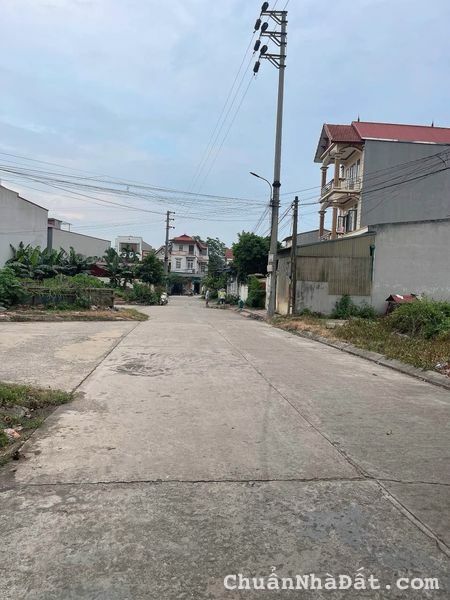 Bán đất khu Giàn Chiếu, Hợp Thịnh, Tam Dương, Vĩnh Phúc. Lh: 0986934038 Bán đất khu Giàn Chiếu, Hợp Thịnh, Tam Dương, Vĩnh Phúc. Lh: 0986934038