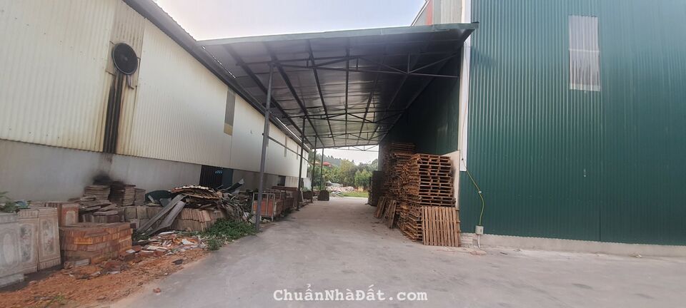 Cho thuê xưởng 800m2 đầy đủ phòng cháy tại mặt đường Tôn Đức Thắng, Khai Quang, Vĩnh Yên. 