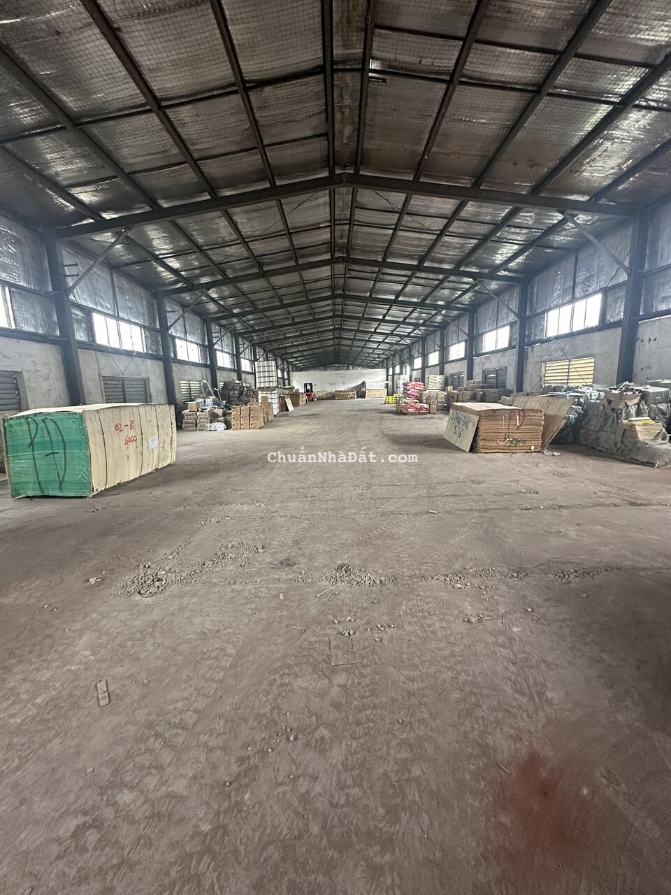 Cho thuê 1200m2 xưởng không phòng cháy trong khu CN Khai Quang, Vĩnh Yên. Lh: 0986934038