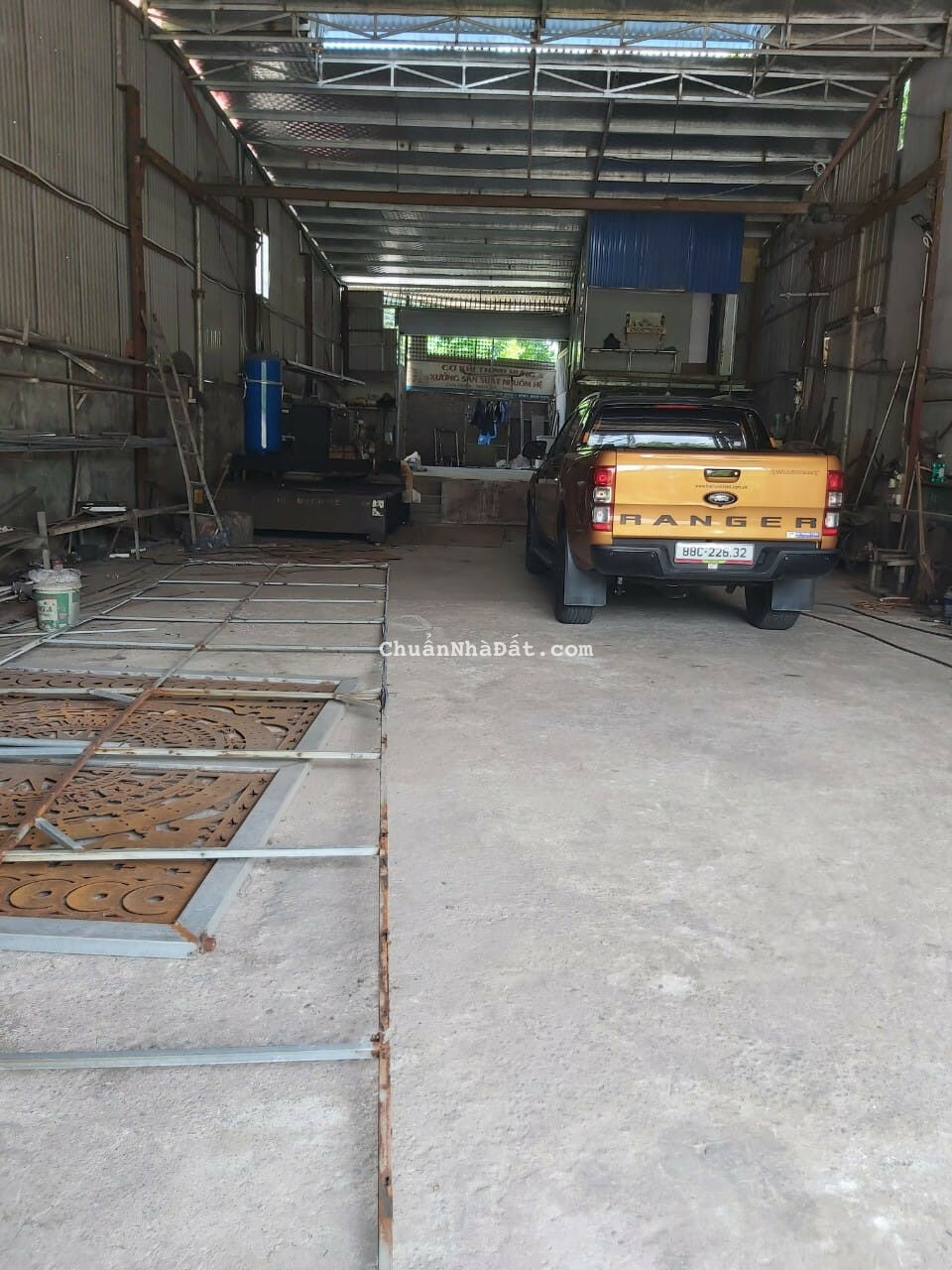 Cho thuê kho, xưởng tại mặt đường chính Khai Quang, thành phố Vĩnh Yên. Lh: 0986934038 Cho thuê kho, xưởng tại mặt đường chính Khai Quang, thành phố Vĩnh Yên. Lh: 0986934038