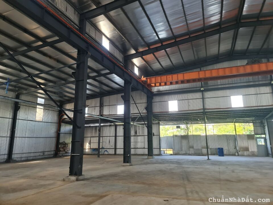 Cho thuê xưởng 1000m2 cực đẹp tại khu công nghiệp Bình Xuyên, Bình Xuyên, Vĩnh Phúc. Lh: 0986934038