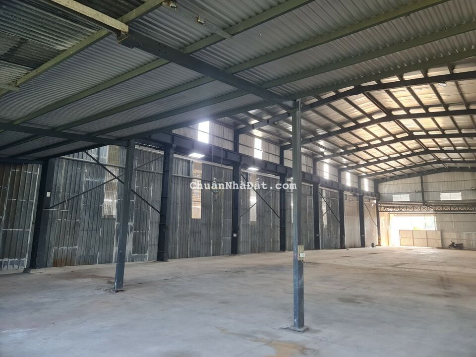 Cho thuê xưởng 1000m2 cực đẹp tại khu công nghiệp Bình Xuyên, Bình Xuyên, Vĩnh Phúc. Lh: 0986934038