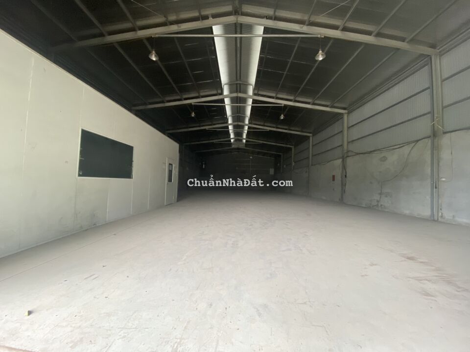 Cho thuê xưởng 600m2 trên mặt đường QL2B, Kim Long, Tam Dương, Vĩnh Phúc. Lh: 0986934038