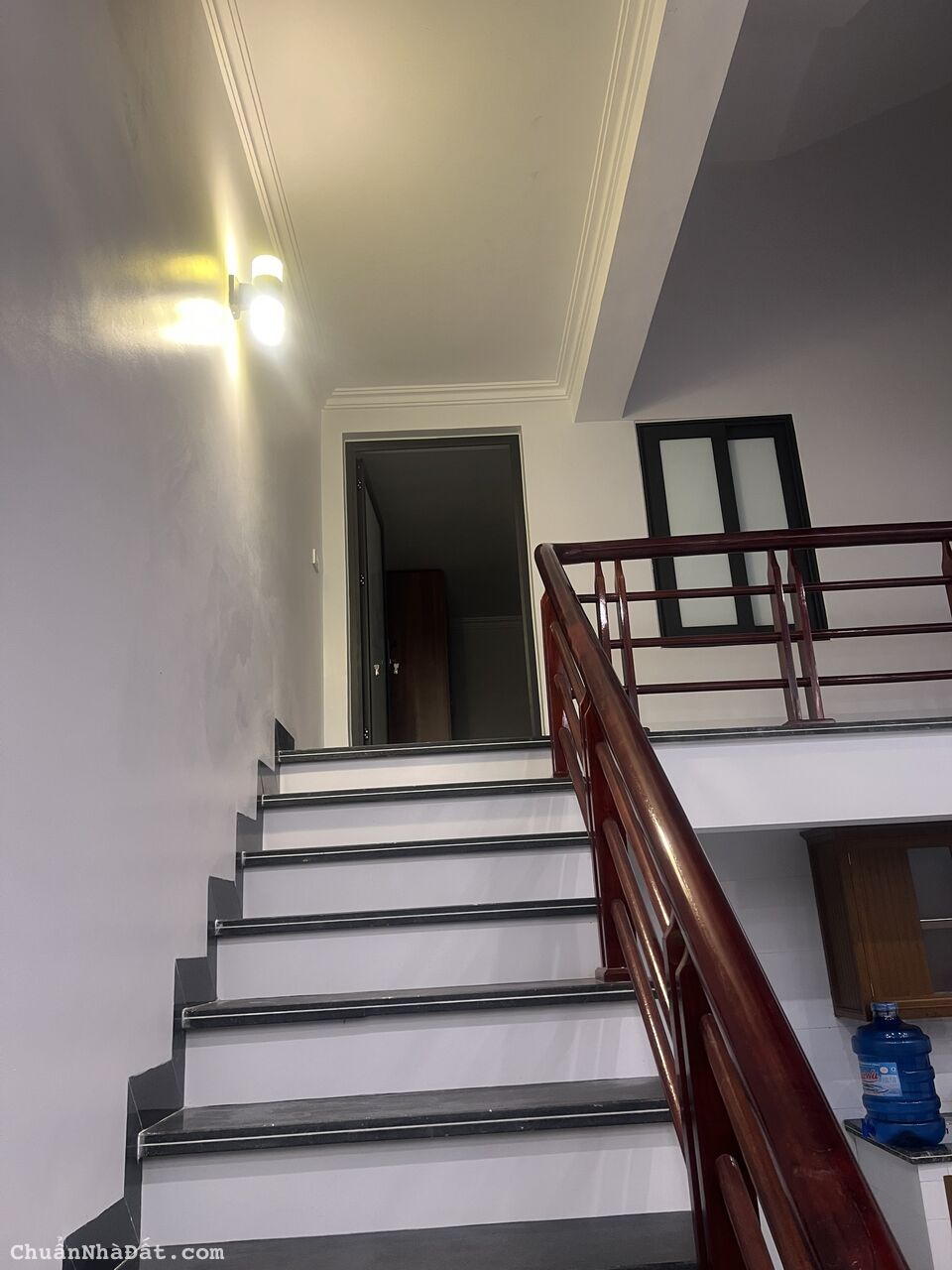 Cho thuê nhà 9 phòng ngủ mới xây tại Khai Quang, Vĩnh Yên, Vĩnh Phúc. Lh: 0986934038