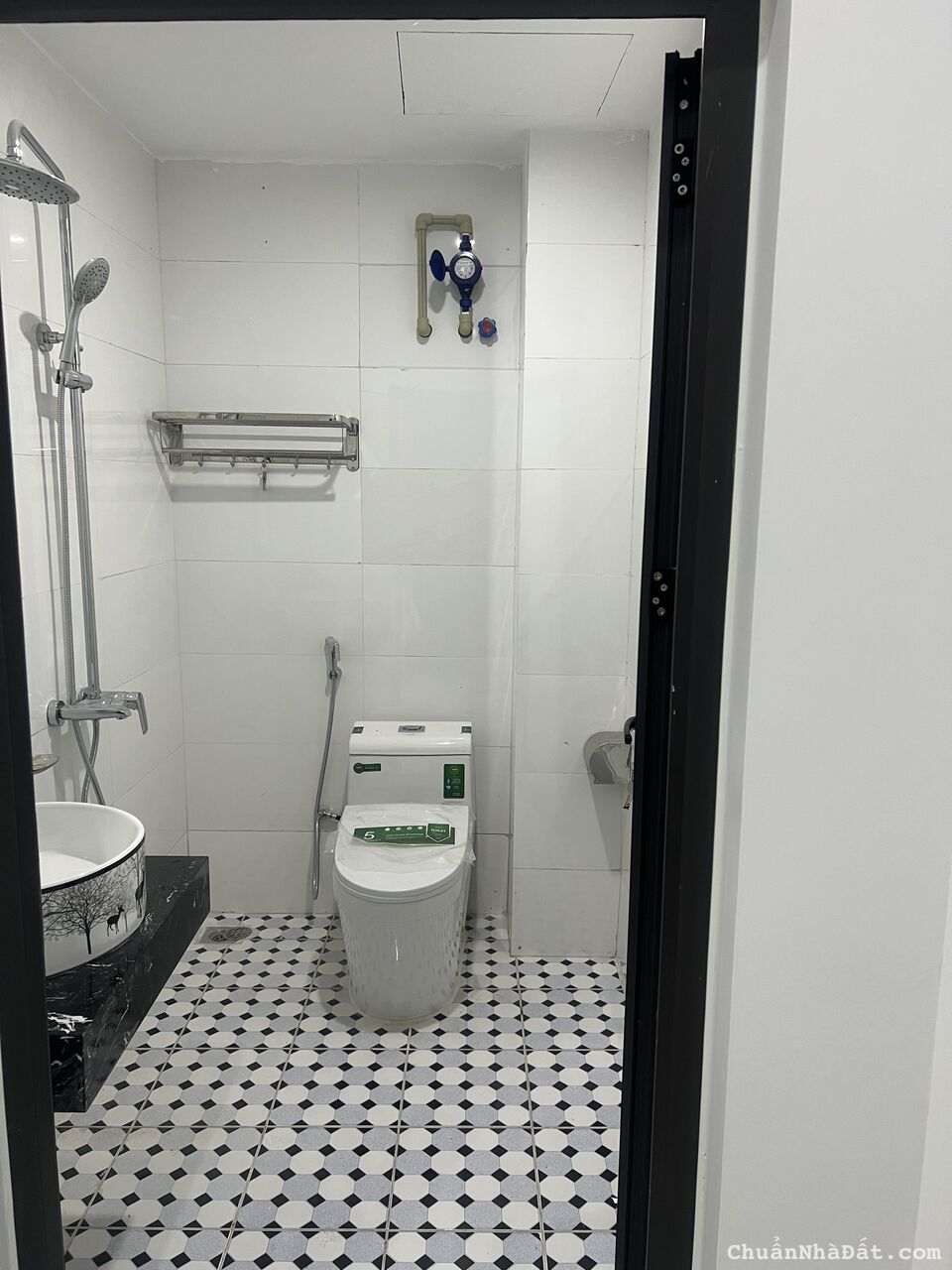 Cho thuê nhà 9 phòng ngủ mới xây tại Khai Quang, Vĩnh Yên, Vĩnh Phúc. Lh: 0986934038