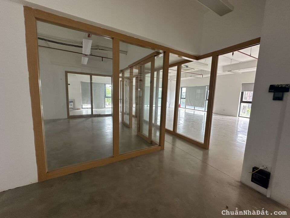 Cho thuê văn phòng tại các tòa nhà trong khu đô thị Khai Quang, Vĩnh Yên, Vĩnh Phúc. Lh: 0986934038