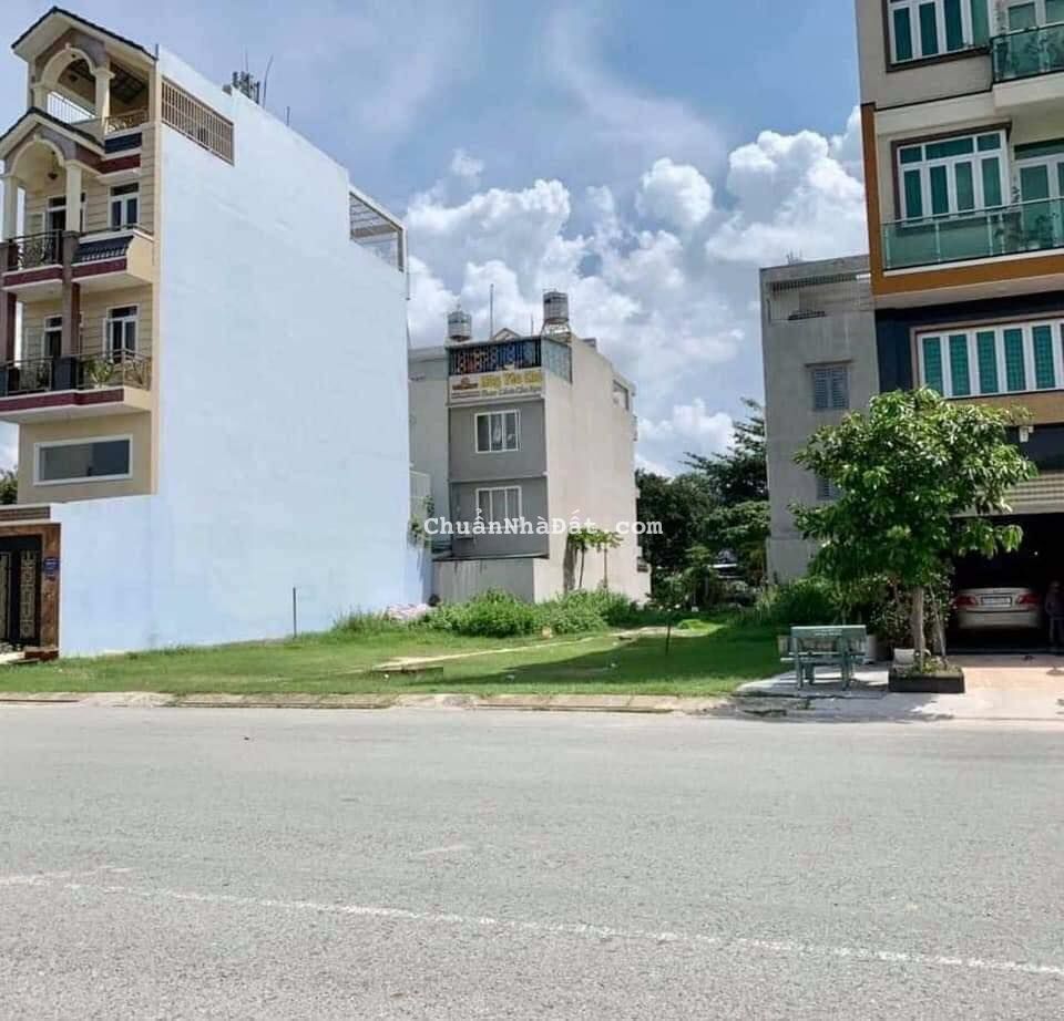 Cần Bán Lô Đất (5x20)100m2,KDC Chợ Bình Điền,Quận 8.SHR Ngân Hàng Cho Vây 70% Giá 2TY3 