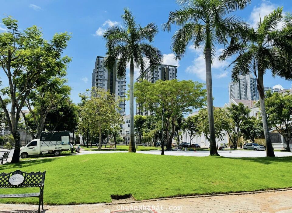 Biệt thự đẹp 5 tầng ở liền khu Vip Cityland, Q 7. 10*22. GIẢM XUỐNG 9 TỶ. Biệt thự đẹp 5 tầng ở liền khu Vip Cityland, Q 7. 10*22. GIẢM XUỐNG 9 TỶ.