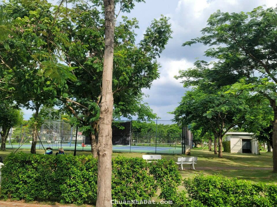 Nhà 3 tầng đường số 12m, khu Compound lịch sự, đẳng cấp. DT 7m*15m. Nhà 3 tầng đường số 12m, khu Compound lịch sự, đẳng cấp. DT 7m*15m.