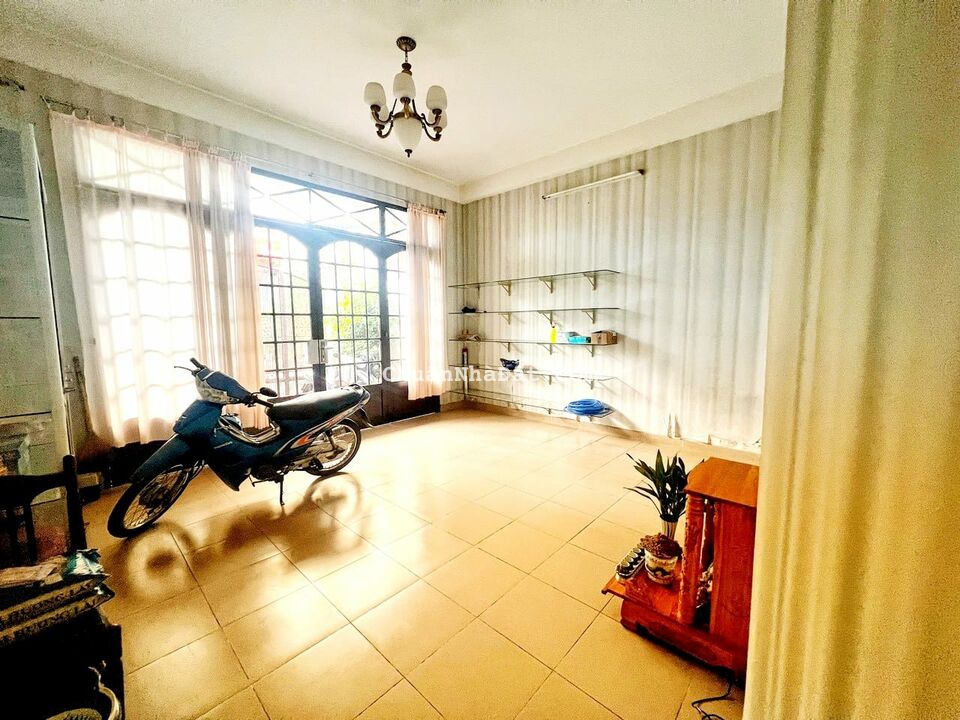 HÀNG NGỘP! Nhà phố mặt đường số 1 Phạm Hữu Lầu, Quận 7. 5*20, Hơn 10 tỷ.