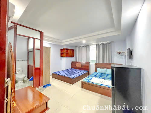 Khách sạn mới đẹp 7 tầng, thang máy, mt  BV Ba Quận 7. 5*24, 20 tỷ.