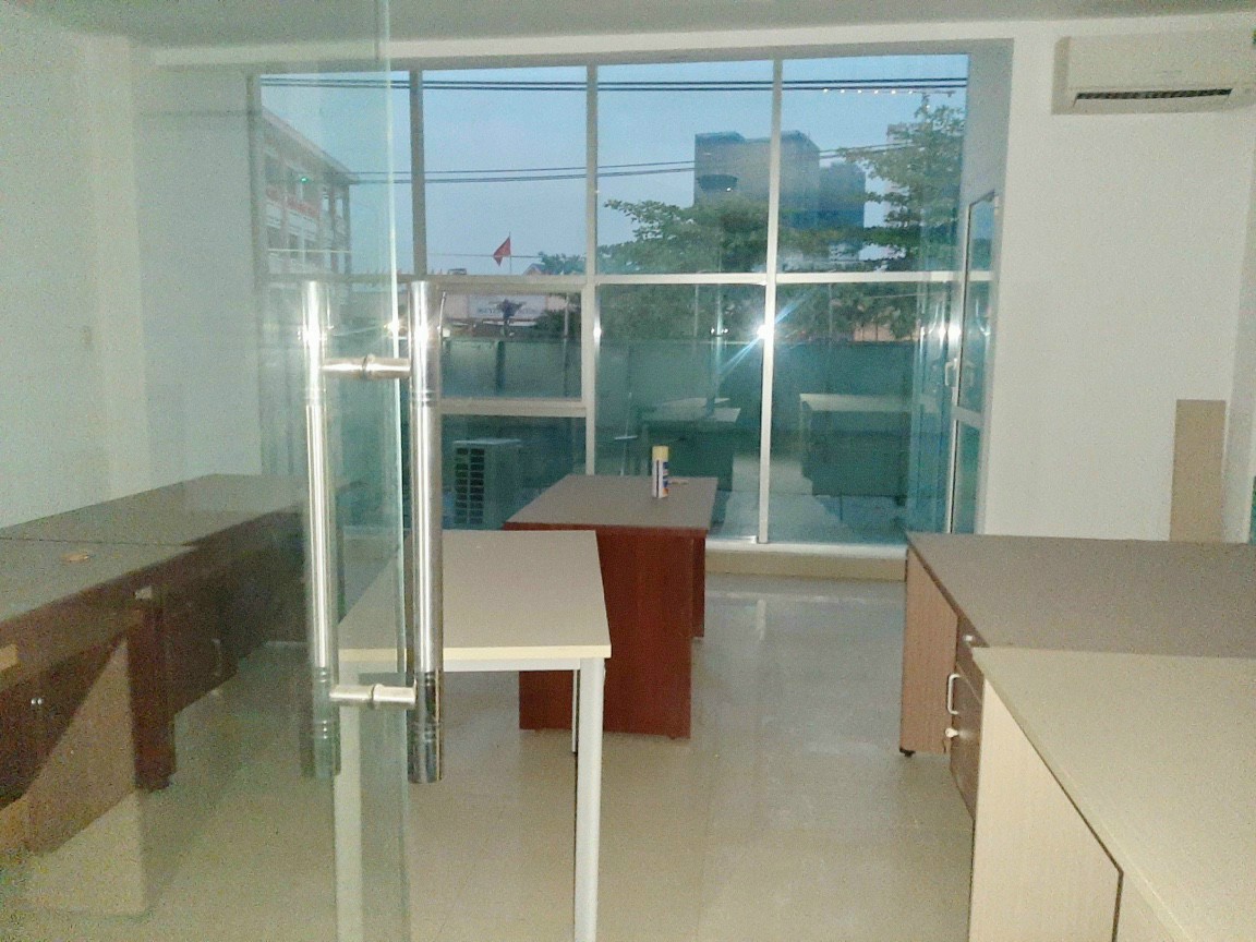 Nhà 6 tầng mặt tiền đường Huỳnh Tấn Phát, Quận 7. Ngang gần 6m, 21 tỷ.