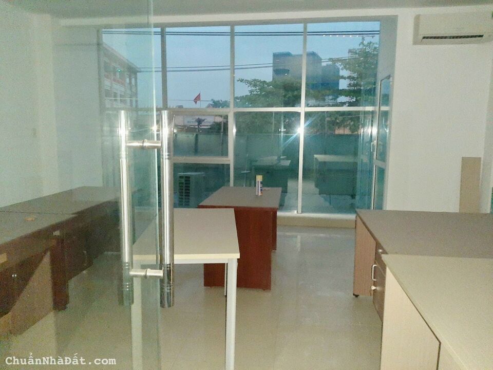 Nhà 6 tầng mặt tiền đường Huỳnh Tấn Phát, Quận 7. Ngang gần 6m, 21 tỷ. Nhà 6 tầng mặt tiền đường Huỳnh Tấn Phát, Quận 7. Ngang gần 6m, 21 tỷ.