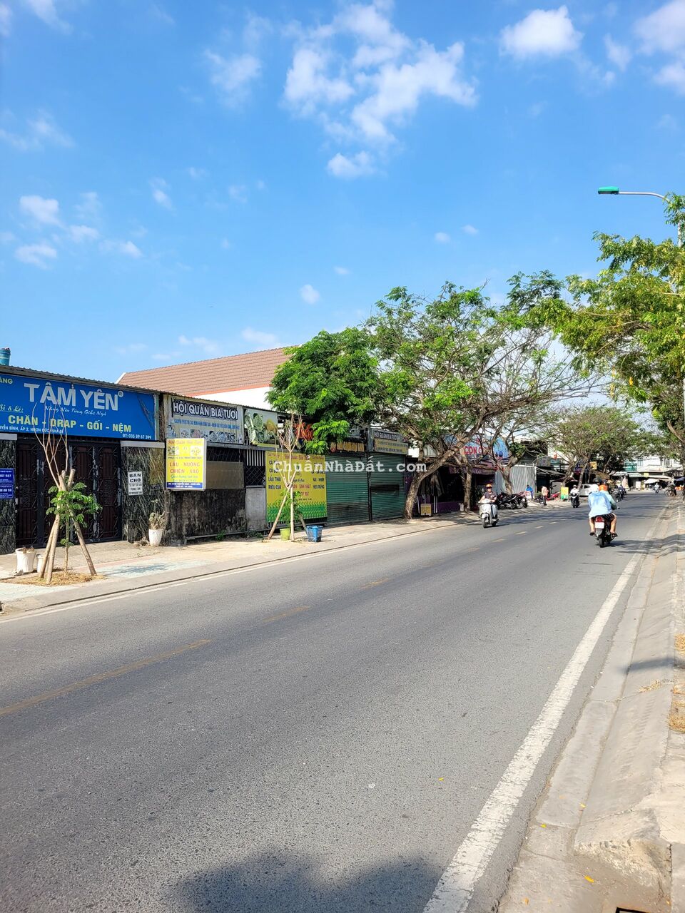 Mặt tiền đường Lê Văn Lương, kdbb sàm uất, 200 m2 chỉ 15,5 tỷ. Mặt tiền đường Lê Văn Lương, kdbb sàm uất, 200 m2 chỉ 15,5 tỷ.