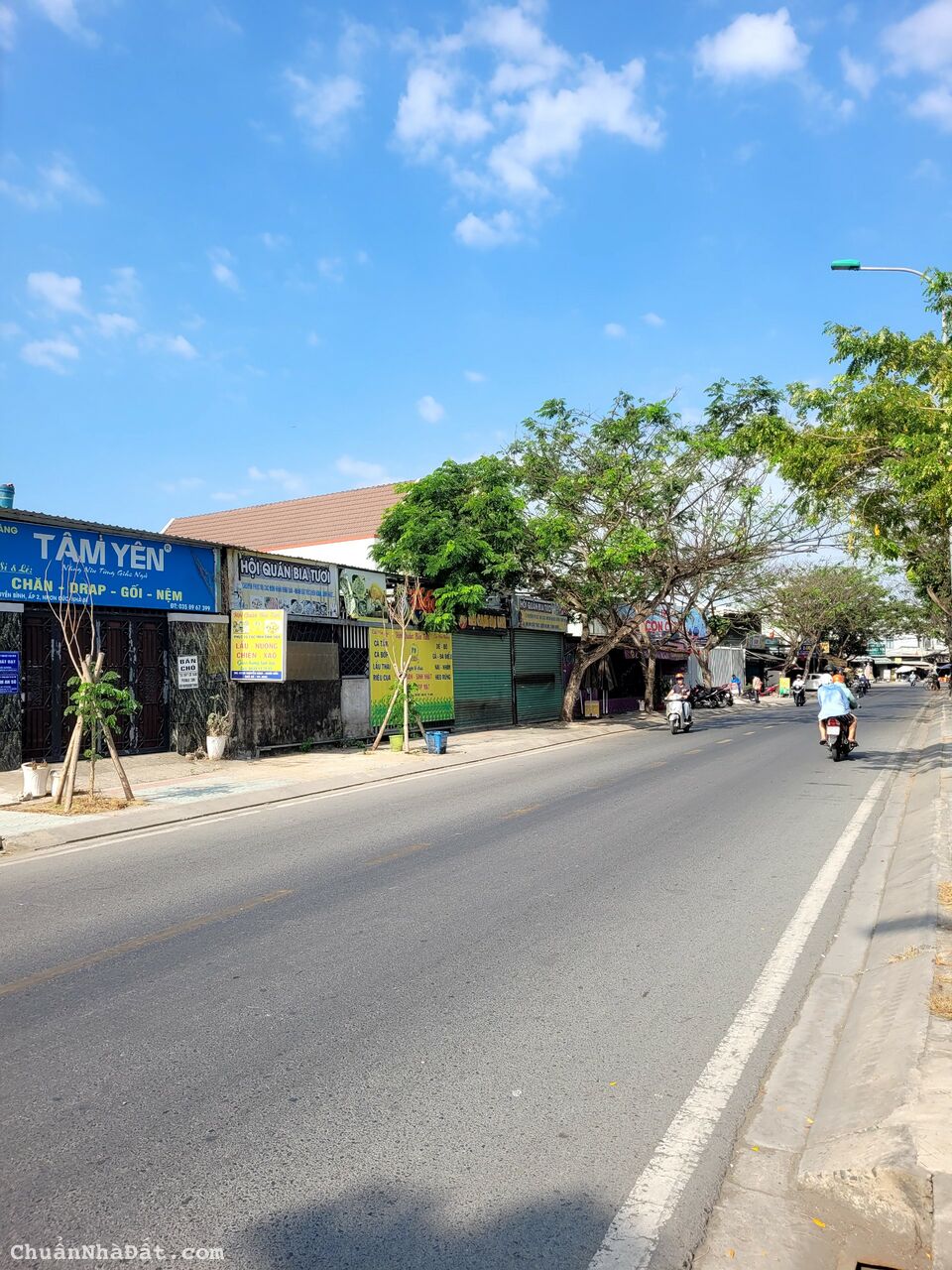 Nhà mặt tiền đường Nguyễn bình, giá như trong hẻm. Nhỉnh 50 tr/ m2.