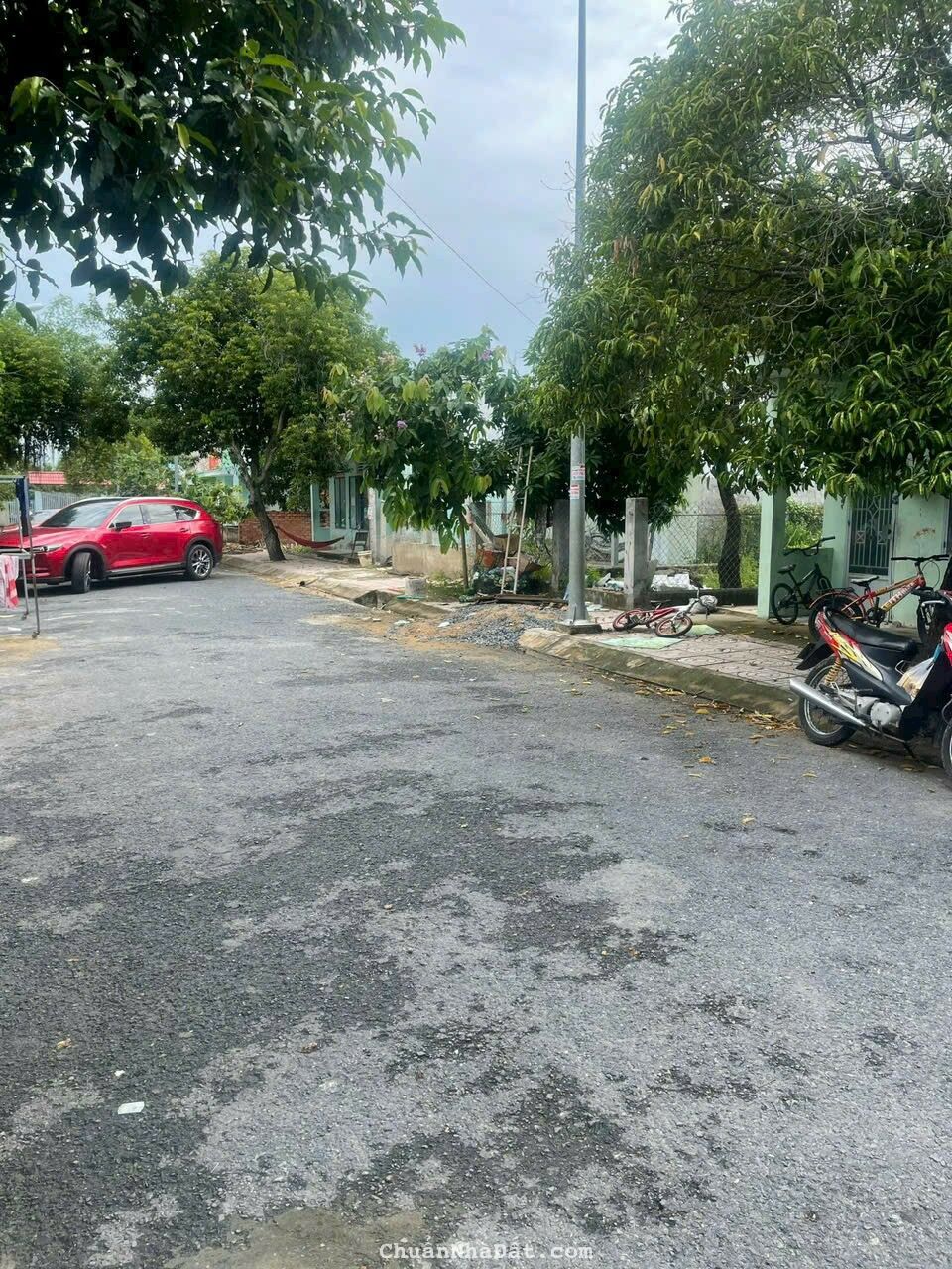 Nhà đường số 12m, khu dân cư chỉnh trang, sổ hồng riêng. DT 10*20. Chỉ 3 tỷ. Nhà đường số 12m, khu dân cư chỉnh trang, sổ hồng riêng. DT 10*20. Chỉ 3 tỷ.