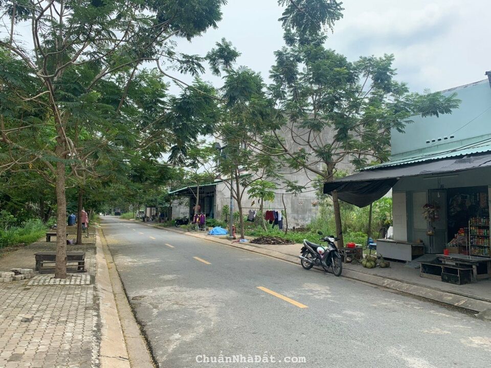 Đất thổ cư đường số 12m, tiện xây biẹt thự hay CHDV...10*28, giá chỉ 17 tr/ m2. Đất thổ cư đường số 12m, tiện xây biẹt thự hay CHDV...10*28, giá chỉ 17 tr/ m2.