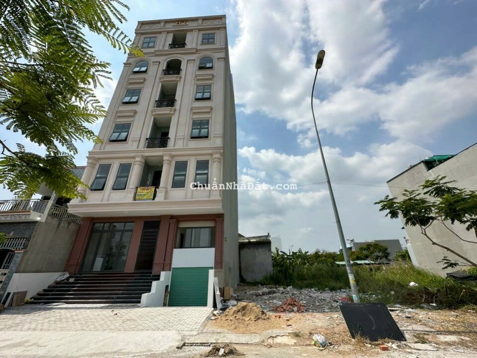 Đất khu Nam Sài gòn, đường lớn, vị trí đẹp, giá tốt. SHR cá nhân. Đất khu Nam Sài gòn, đường lớn, vị trí đẹp, giá tốt. SHR cá nhân.