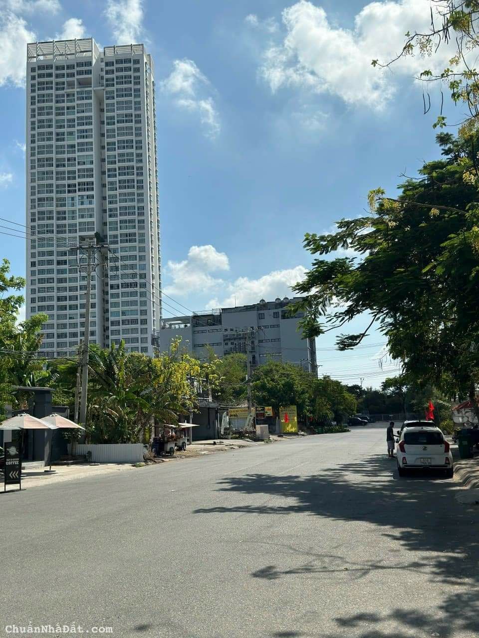 Đất đường số 12m, khu làng Đại học Phước kiển. 10*30, 56 tr/ m2.