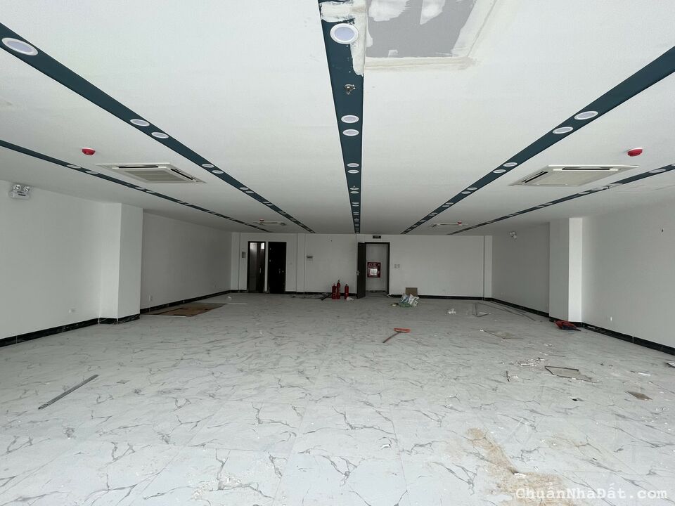 Cho thuê nhà 7 tầng 1 hầm 130m2/sàn mặt phố Dịch Vọng Hậu đầy đủ PCCC giá 150 triệu/tháng Cho thuê nhà 7 tầng 1 hầm 130m2/sàn mặt phố Dịch Vọng Hậu đầy đủ PCCC giá 150 triệu/tháng