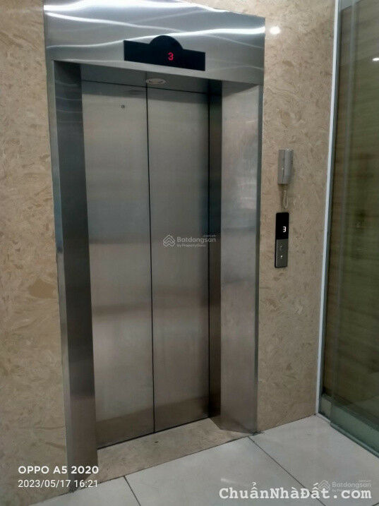 Cho thuê liền kề tây nam Linh Đàm 80m2, 4 tầng, mặt 5m, thông sàn, có thang máy 35 triệu/tháng