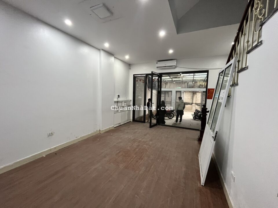 Cho thuê nhà liền kề tại KĐT Phùng Khoang, Lương Thế Vinh, phường Trung Văn 30 triệu/tháng