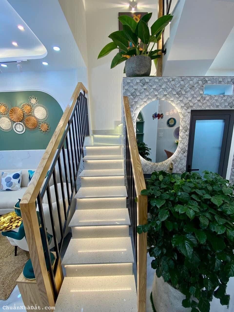 Bán nhà riêng chính chủ gần MT Võ Văn Vân, gần bệnh viện Sài Gòn, DT 80m2, SHR