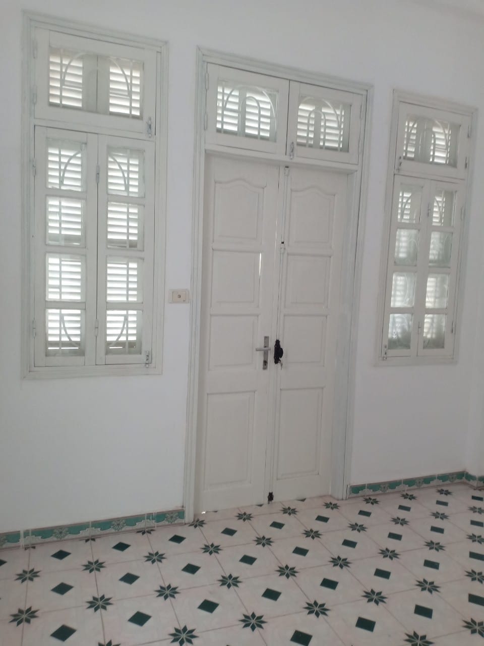 Bán Nhà Lạc Long Quân. Cầu Giấy. Hà Nội. 4.75 Tỷ. Nhà 4 Tầng. DT 30m2. MT 3.7m. 