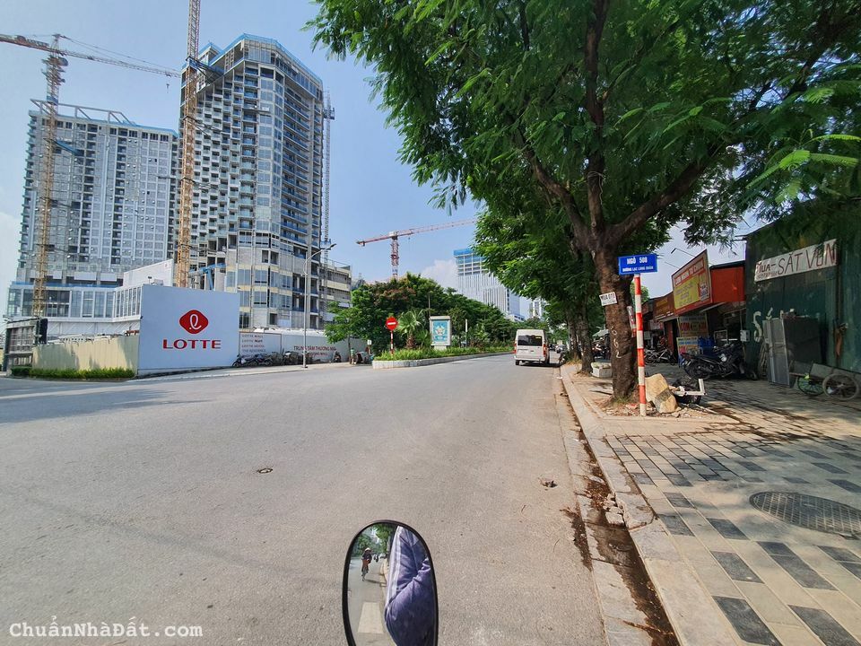 Bán Đất mặt phố Lạc Long Quân 150m2, MT 6m, thoáng 2 mặt. Giá cực sốc