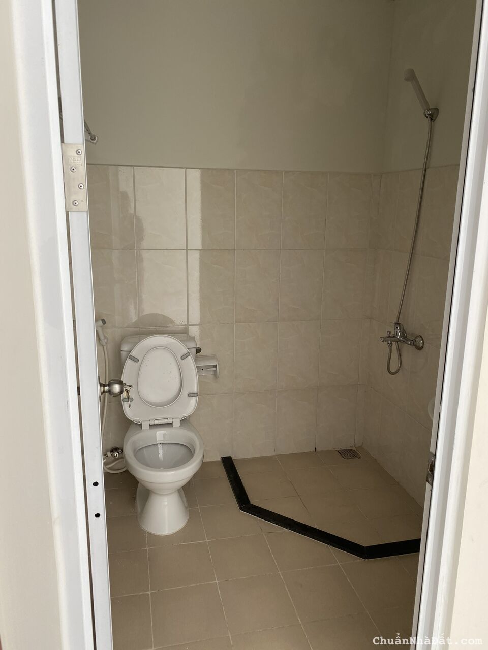 BÁN GẤP Căn hộ Nguyễn Kim, Đường Lý Thường Kiệt, Phường 7, Khu VIP Quận 10 :  + Diện tích 50m2 