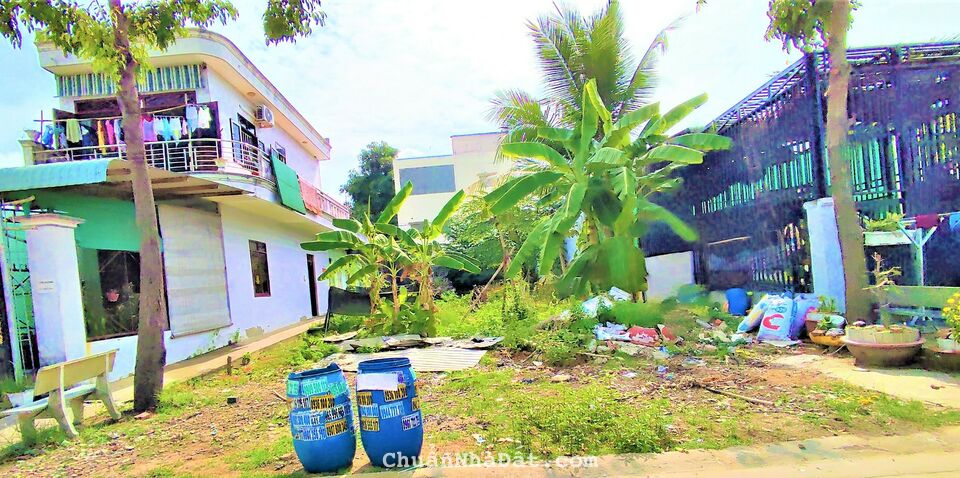 TÔI CHỦ CẦN BÁN 660m2 ĐẤT GẦN KDL ĐNAM 1,28tỷ,SÁT QUỐC LỘ 13 ĐƯỜNG NHỰA 16M,TCƯ 100%, SHR