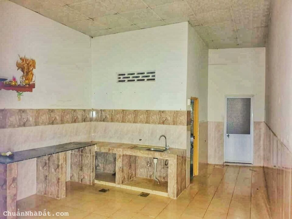 Bán đất thổ cư Nha Trang, phường Vĩnh Hòa đường bê tông 5 mét có nhà cấp 4 giá 1tỷ600