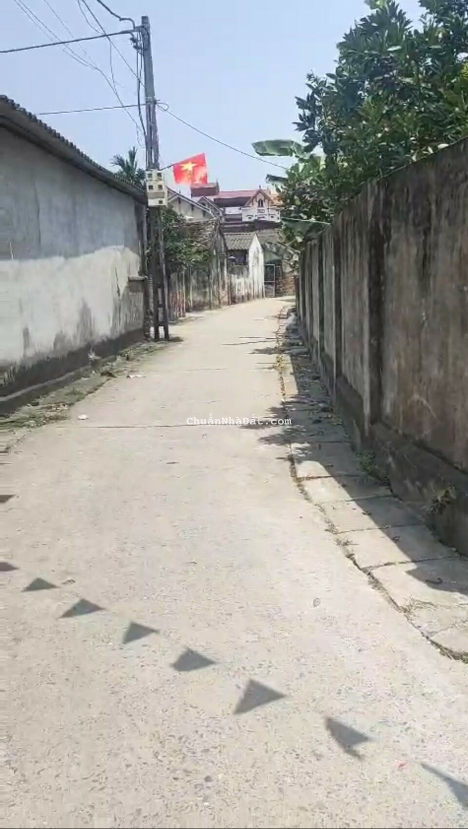 Ba lô đất giá rẻ, trục chính khu dân sinh sống đông đúc, đường chạy quanh, gần ngay đường tỉnh