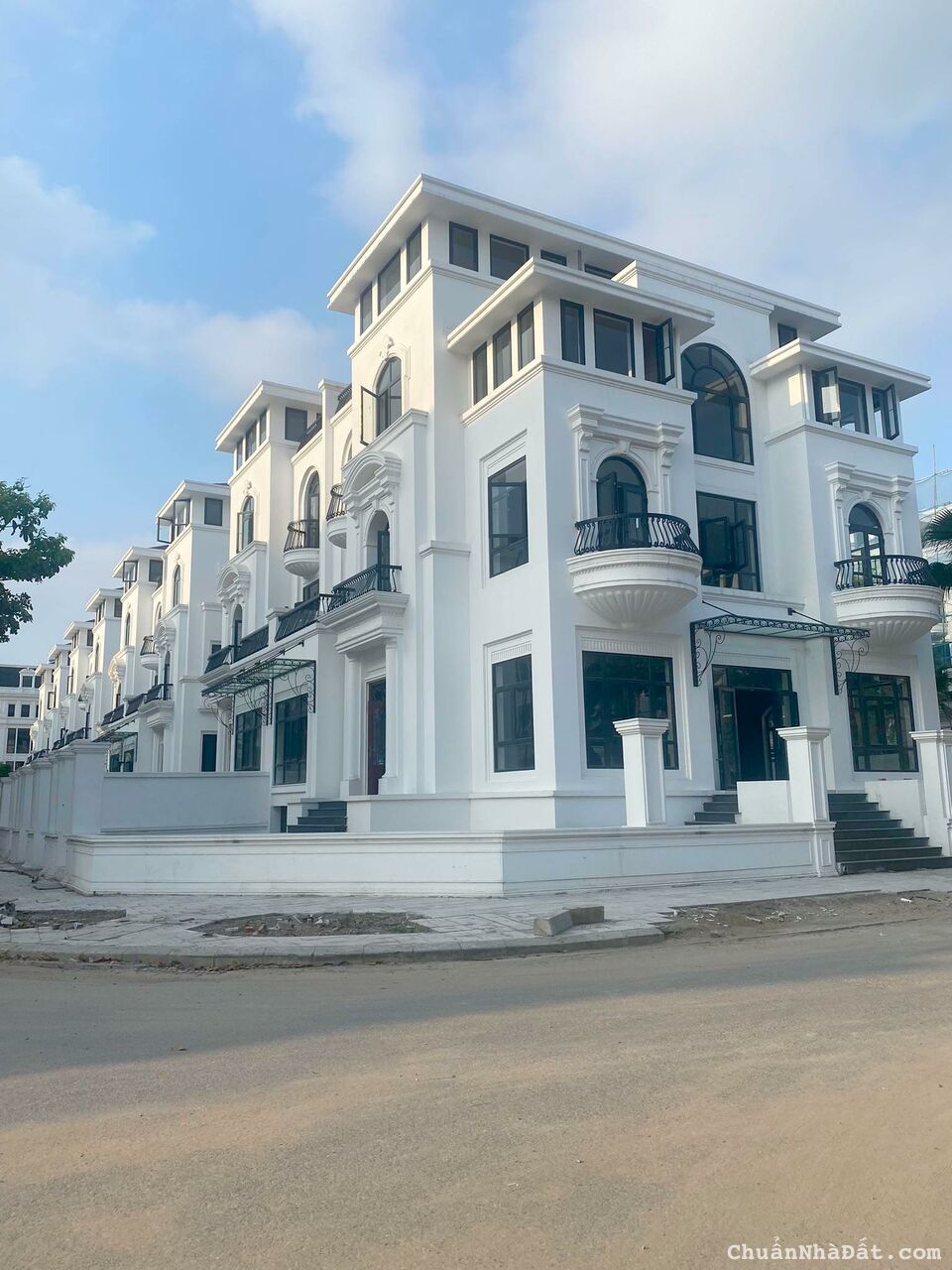 CHÍNH CHỦ BÁN CẮT LỖ CĂN BIỆT THỰ GIÁ 120TR/M2 DỰ ÁN LOUIS CITY HOÀNG MAI 