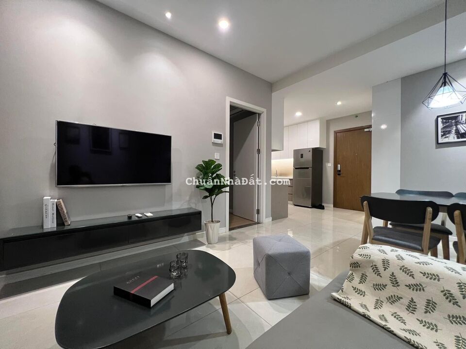 NGỘP BANK BÁN GẤP CC 2PN 2WC SAIGON ROYAL Q4 GIÁ 1TỶ370 DT 72M2