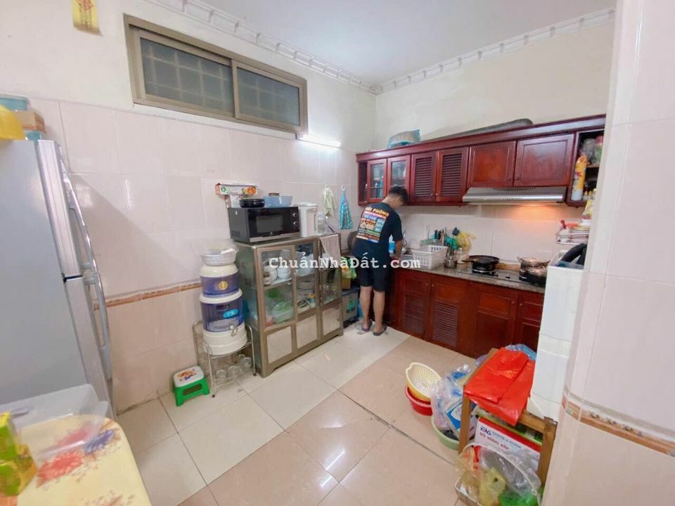 Bán Căn Gốc Dân Phố Tây Văn Cao 72m2 x 3.5 Tầng