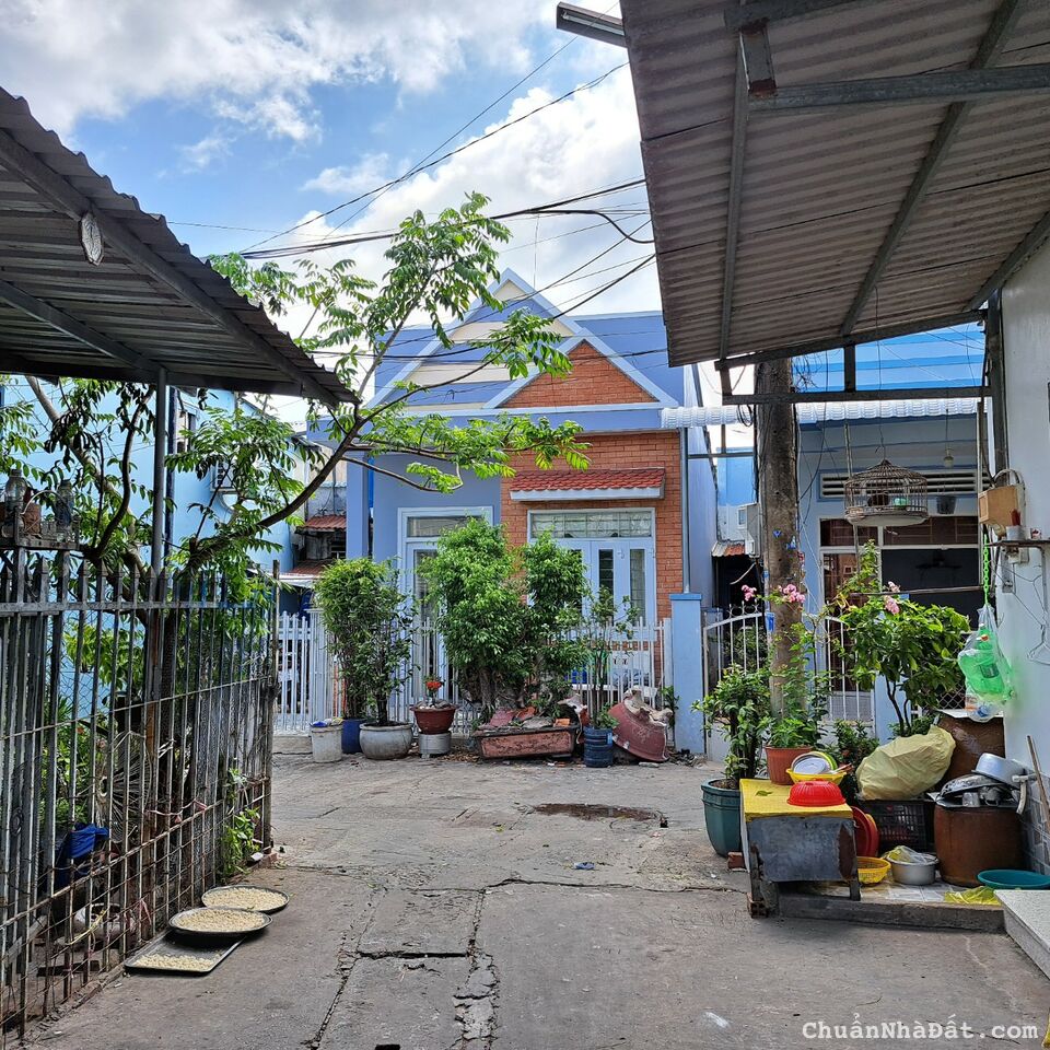 Cần bán gấp căn nhà hẽm 33 chu văn an , vĩnh lạc , rạch giá , kiên giang